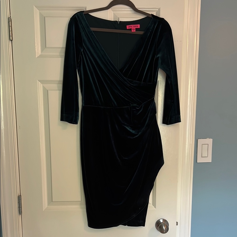 Betsey Johnson Elegant Emerald Velvet Dress
